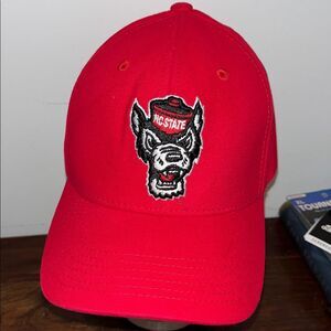 New NC North Carolina Red Tuffy The Wolfpack OSFA baseball cap hat - NWOT